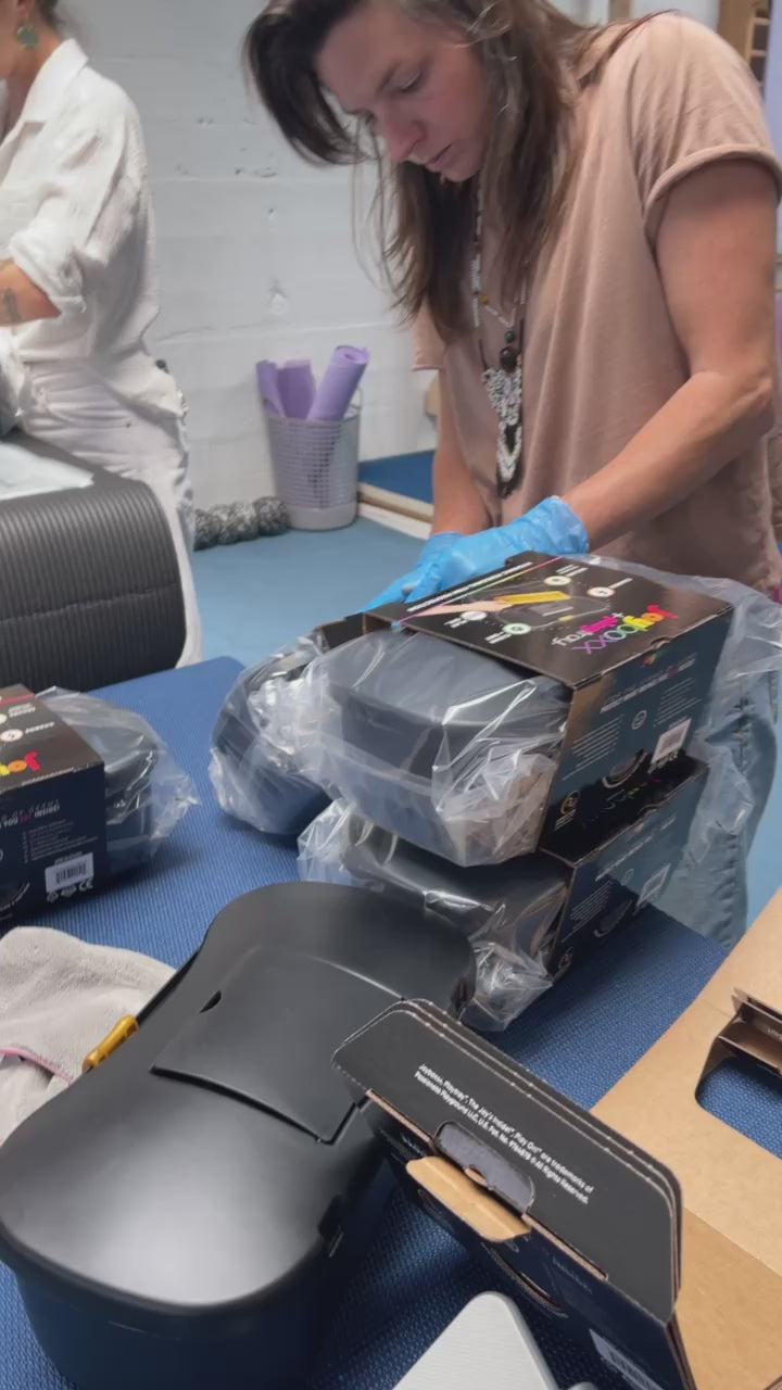 Whitney Petty Guitar Player for Thunderpussy assembles Joyboxx